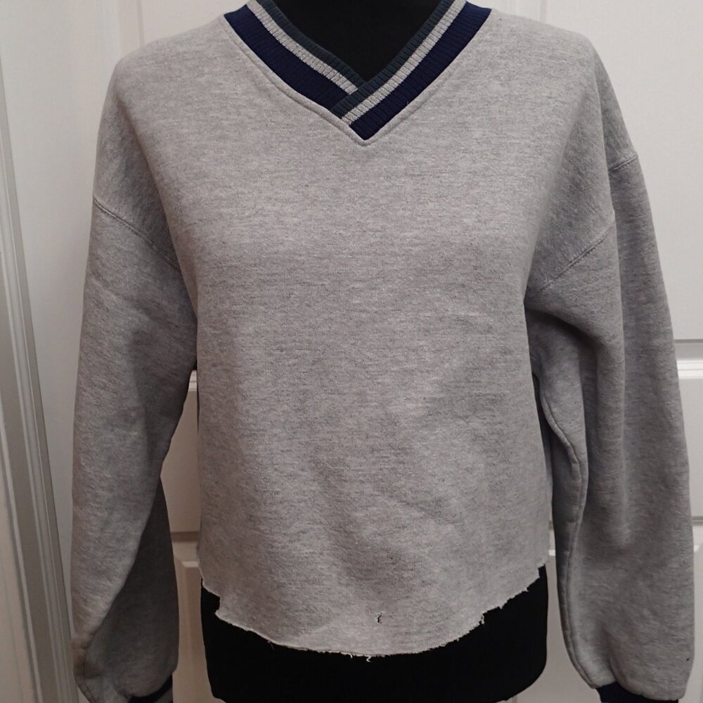 Russell Athletic Gray Cropped Sweatshirt Size Medium
